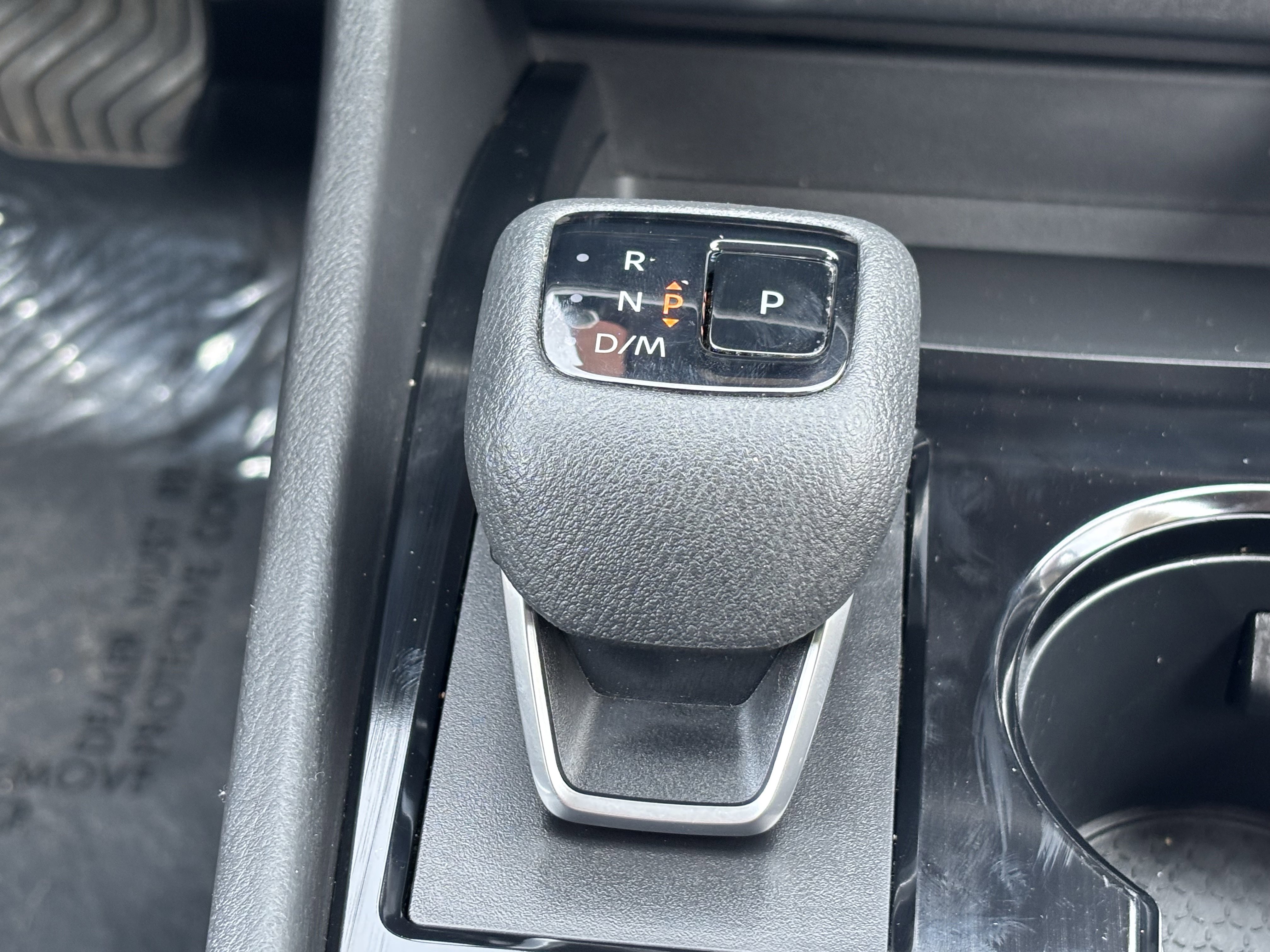 Used 2023 Nissan Rogue SV image 23