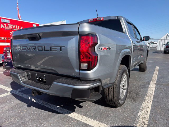 Used 2024 Chevrolet Colorado LT w/ LT Convenience Package II AWD/4WD image 6
