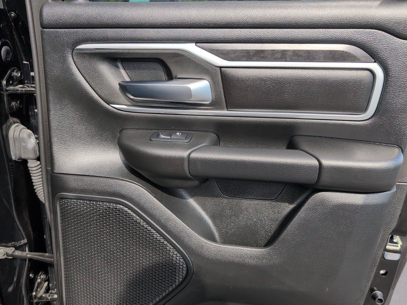 Used 2023 RAM 1500 Big Horn AWD/4WD image 39
