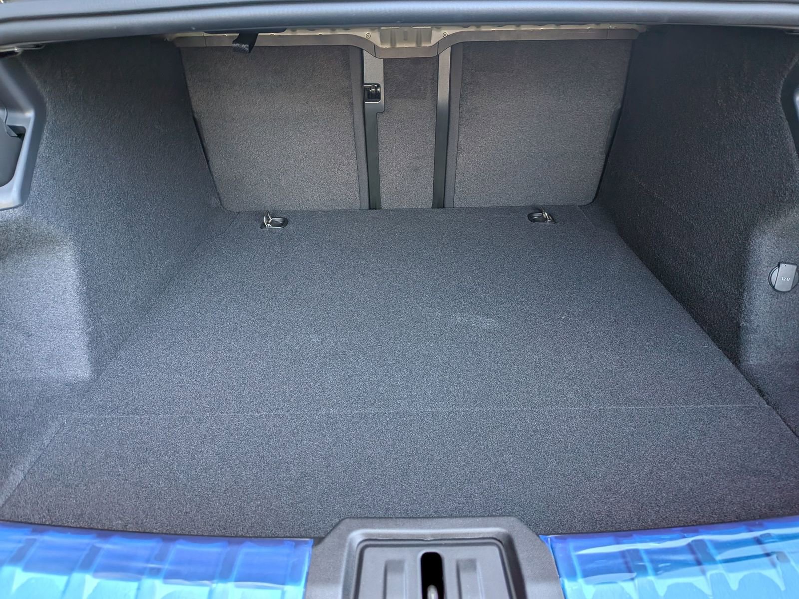 Used 2026 Porsche Taycan image 23