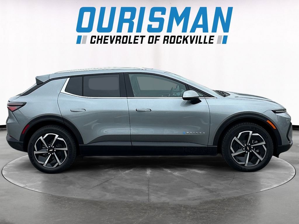 New 2026 Chevrolet Equinox EV LT image 7