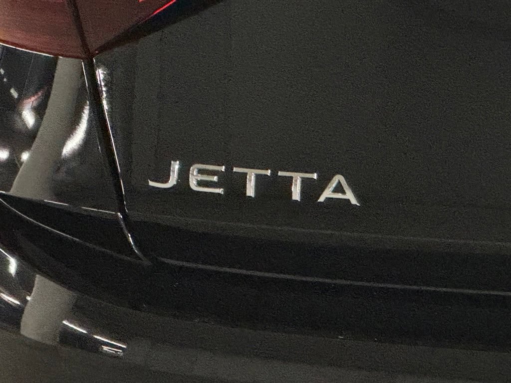 Certified 2024 Volkswagen Jetta S FWD image 29