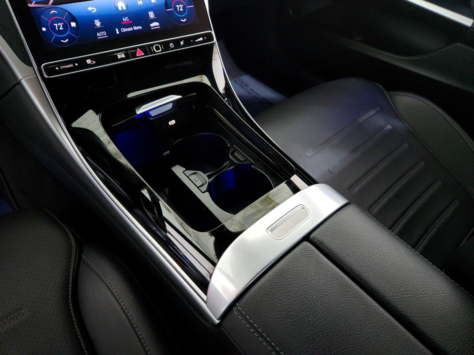 Certified 2024 Mercedes-Benz C 300 4MATIC Sedan w/ AMG Line w/ Night Package image 24