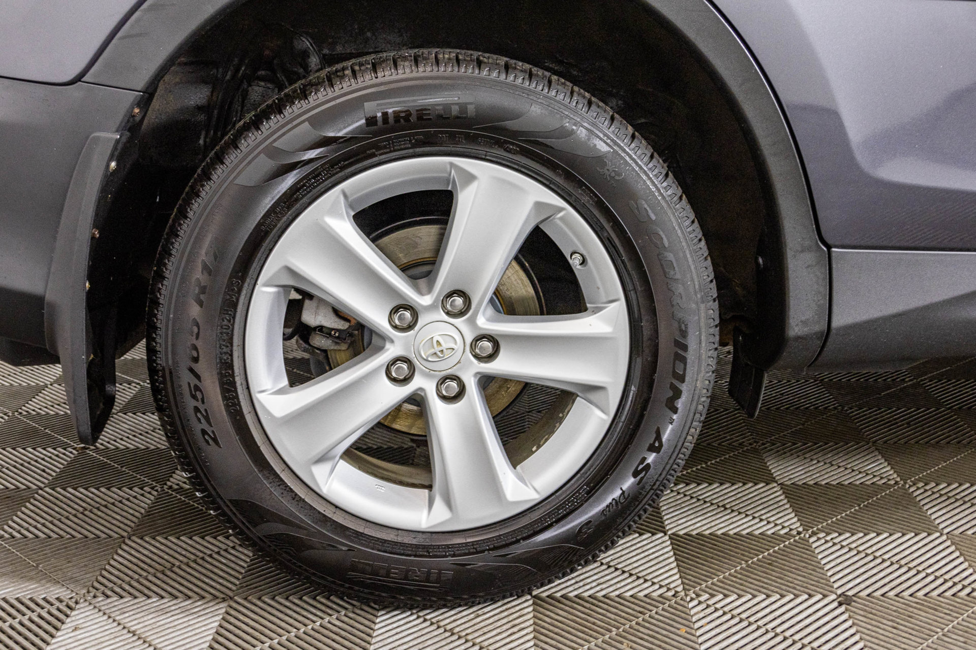 Used 2013 Toyota RAV4 XLE FWD image 49