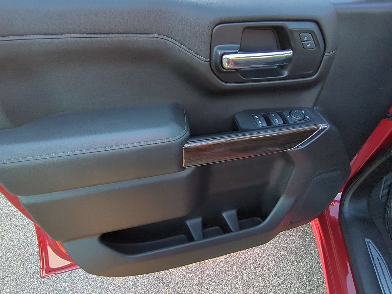 Used 2022 Chevrolet Silverado 1500 RST w/ Z71 Off-Road Package AWD/4WD image 21