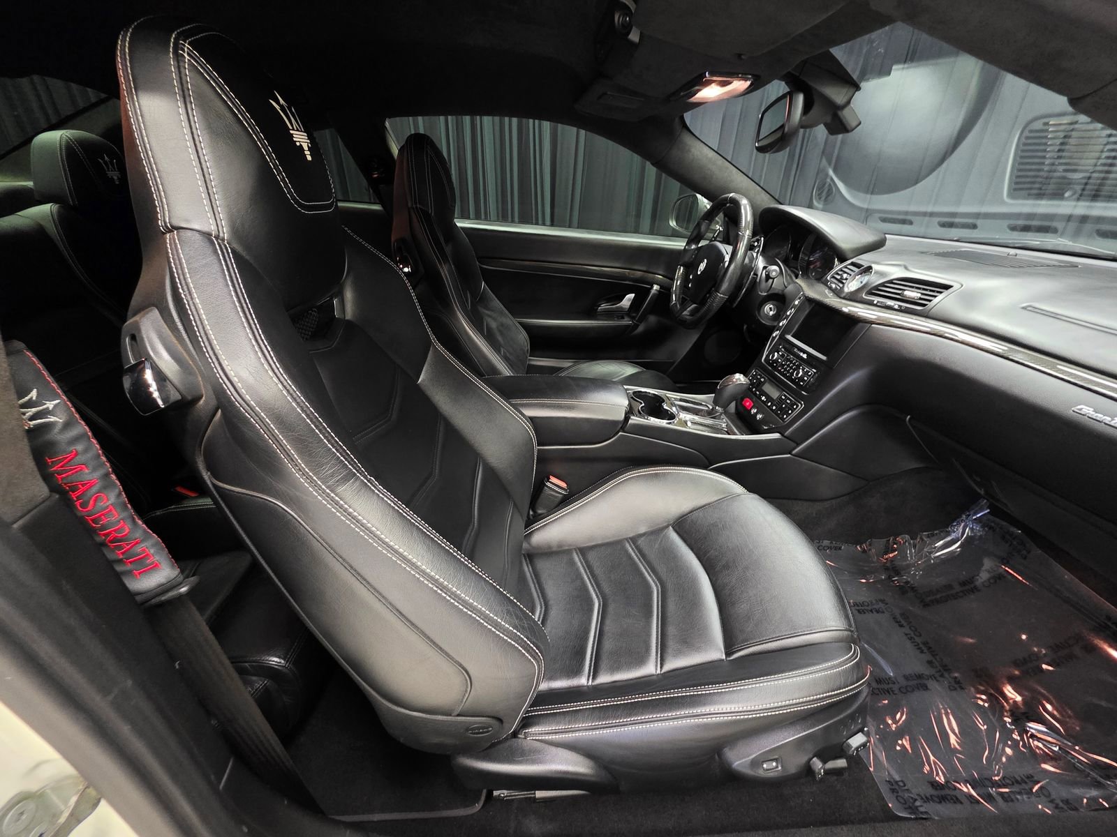 Used 2015 Maserati GranTurismo Sport RWD image 20