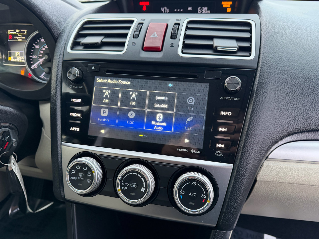 Used 2015 Subaru Crosstrek 2.0i Limited image 69