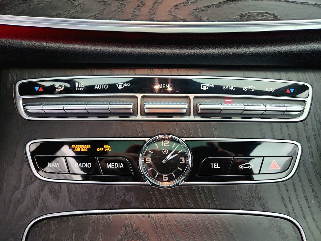 Used 2018 Mercedes-Benz E 400 4MATIC Coupe image 18