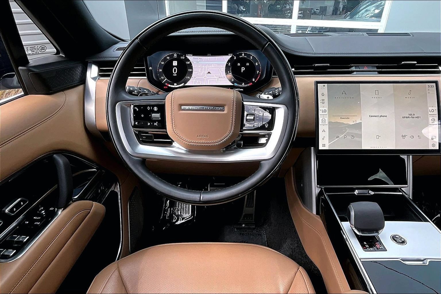 Certified 2025 Land Rover Range Rover Autobiography AWD/4WD image 5