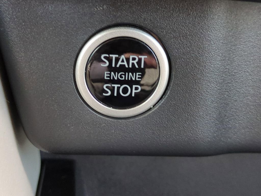 Certified 2023 Nissan Rogue SL image 25