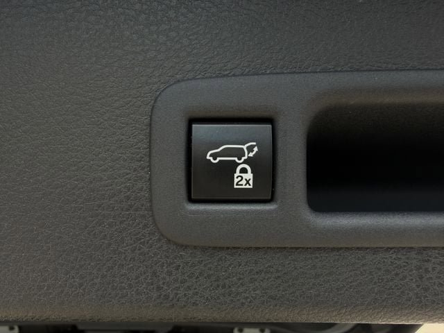 Certified 2024 Toyota Sienna XLE Woodland Edition AWD/4WD image 34