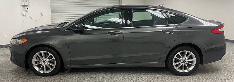 Used 2020 Ford Fusion SE image 8