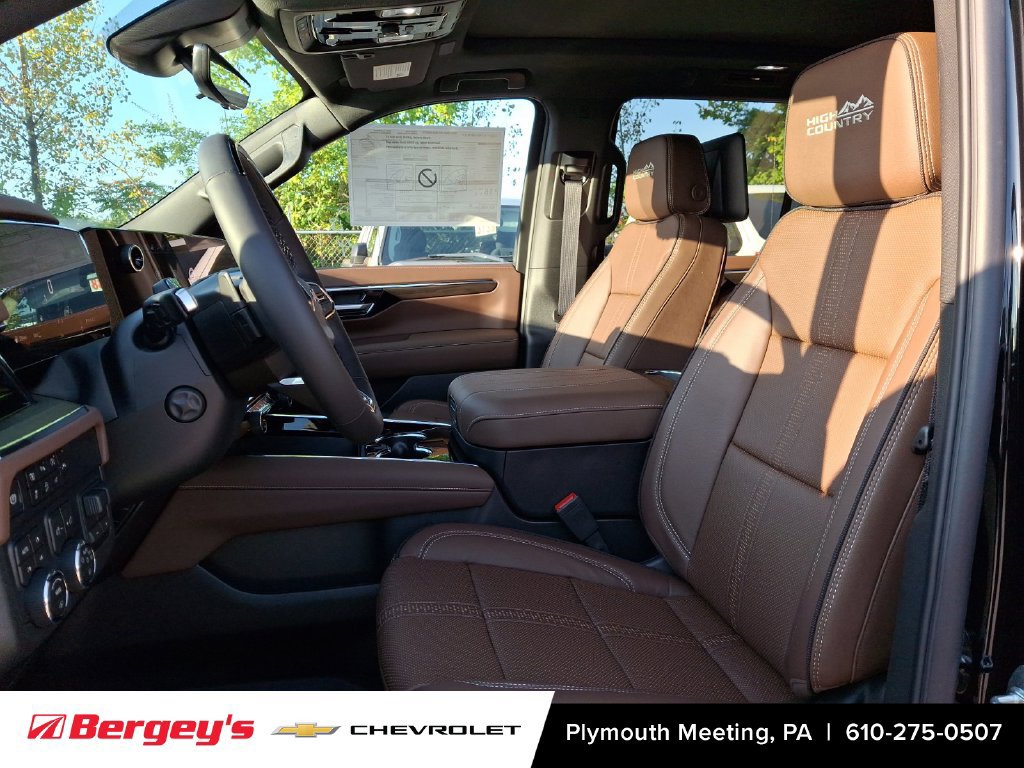 New 2026 Chevrolet Tahoe High Country AWD/4WD image 9