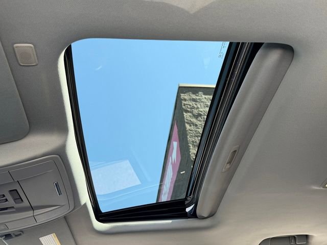 Used 2018 Chevrolet Silverado 1500 LTZ Z71 w/ Redline Edition image 29