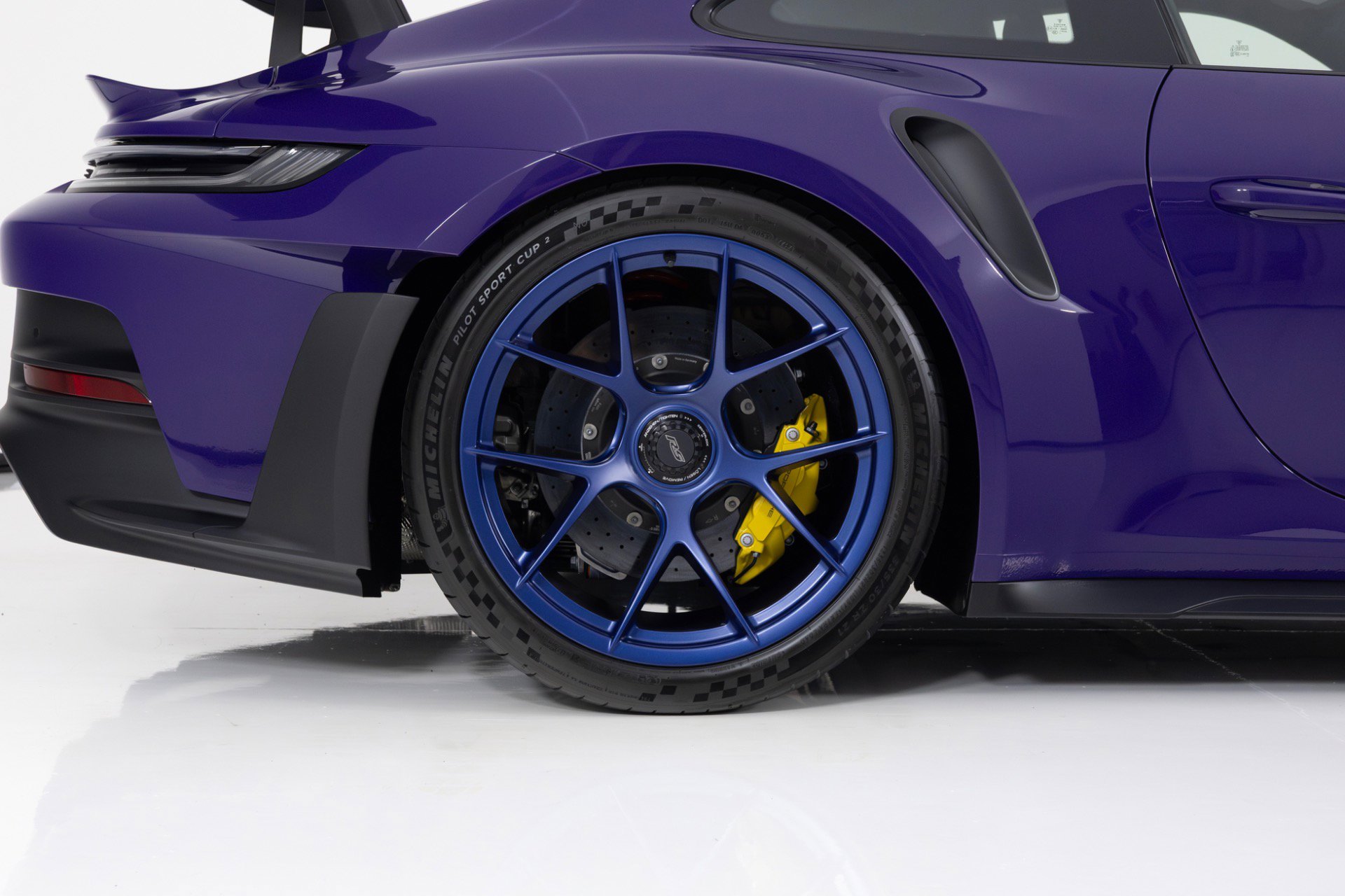 Used 2025 Porsche 911 GT3 RS image 12