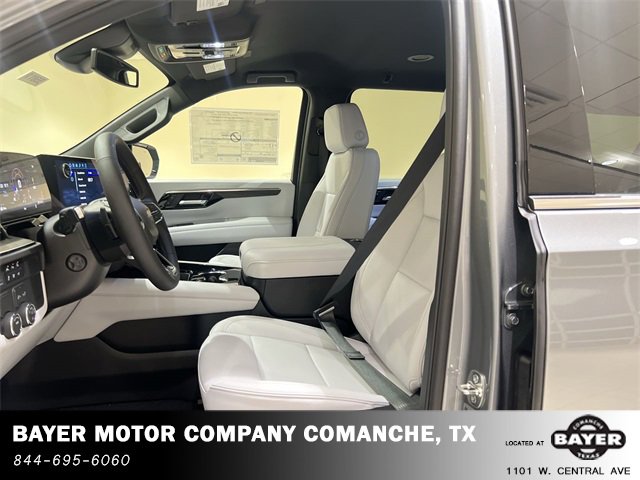 New 2026 Chevrolet Suburban Premier image 18