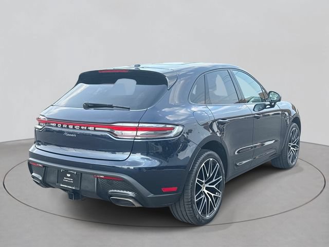 Used 2022 Porsche Macan AWD/4WD image 35
