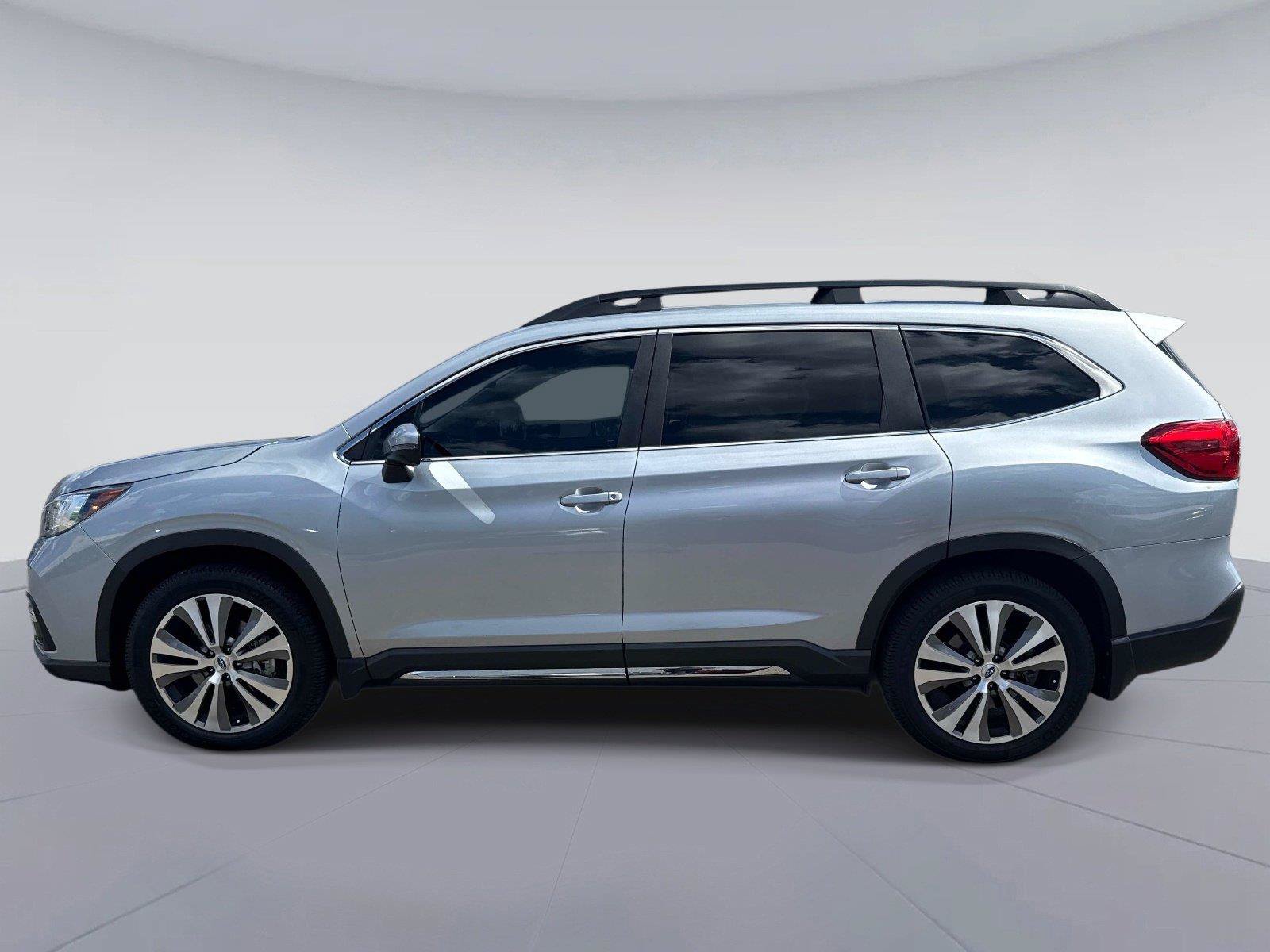 Used 2021 Subaru Ascent Limited w/ Technology Package AWD/4WD image 7