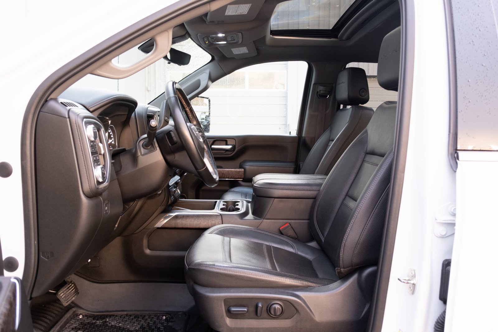 Used 2023 GMC Sierra 3500 Denali image 13