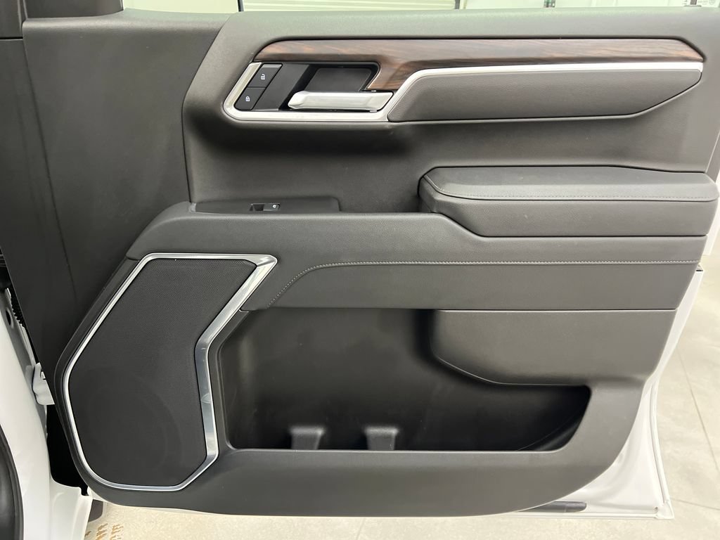 Used 2025 GMC Sierra 1500 SLT AWD/4WD image 28