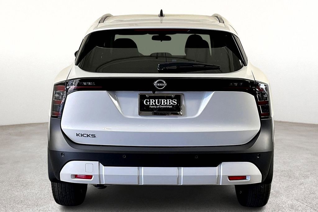 New 2026 Nissan Kicks SV image 8