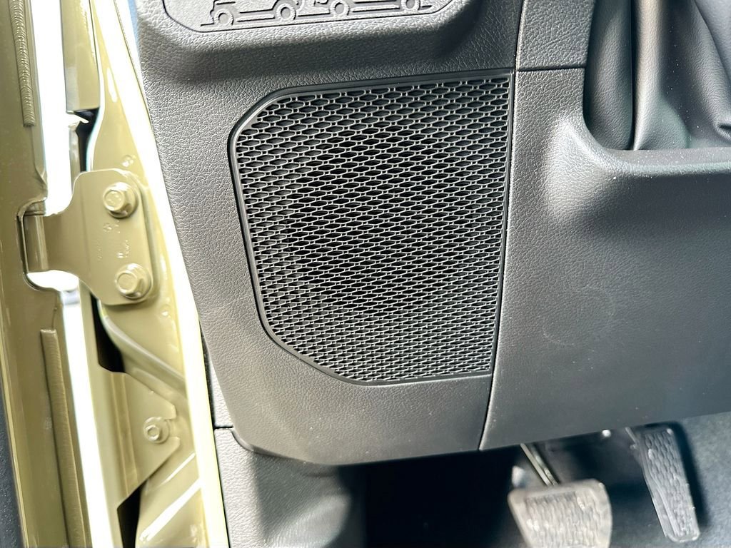 New 2026 Jeep Gladiator Rubicon w/ Dual Top Group image 20
