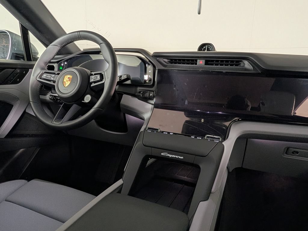 New 2026 Porsche Cayenne Electric AWD/4WD image 23