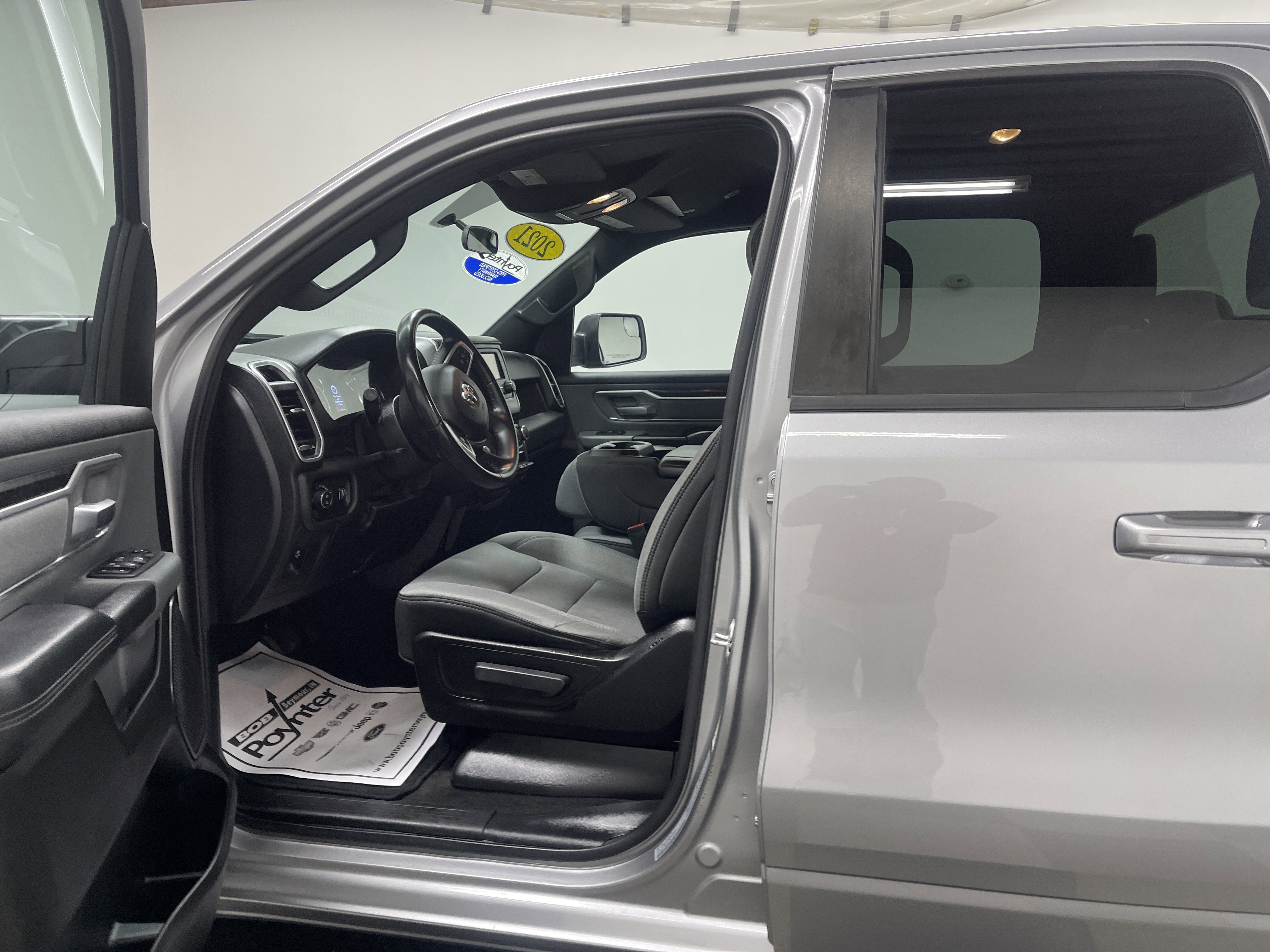 Used 2021 RAM 1500 Big Horn image 9