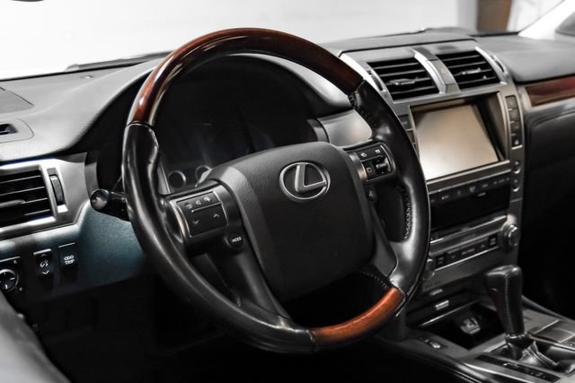 Used 2017 Lexus GX 460 Premium w/ Premium Package AWD/4WD image 19