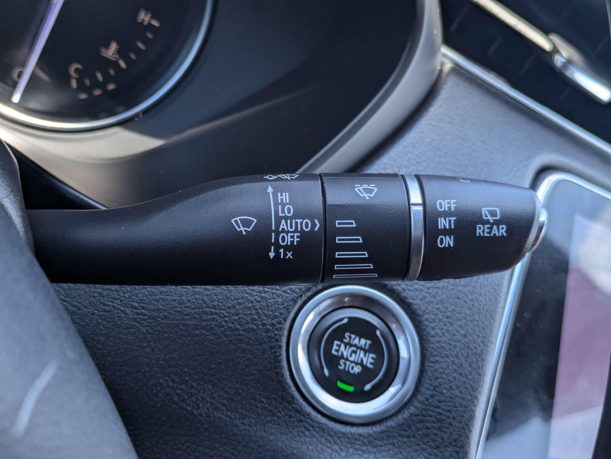 Certified 2019 Cadillac XT4 Sport FWD image 20