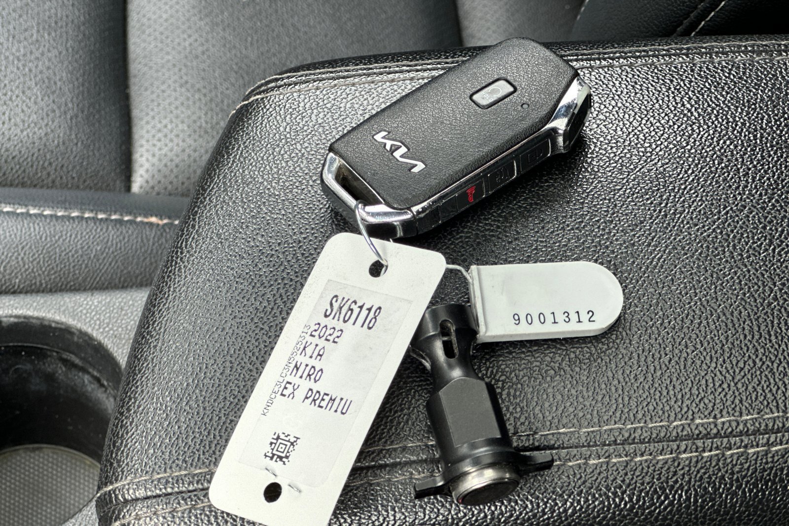 Certified 2022 Kia Niro EX Premium FWD image 34