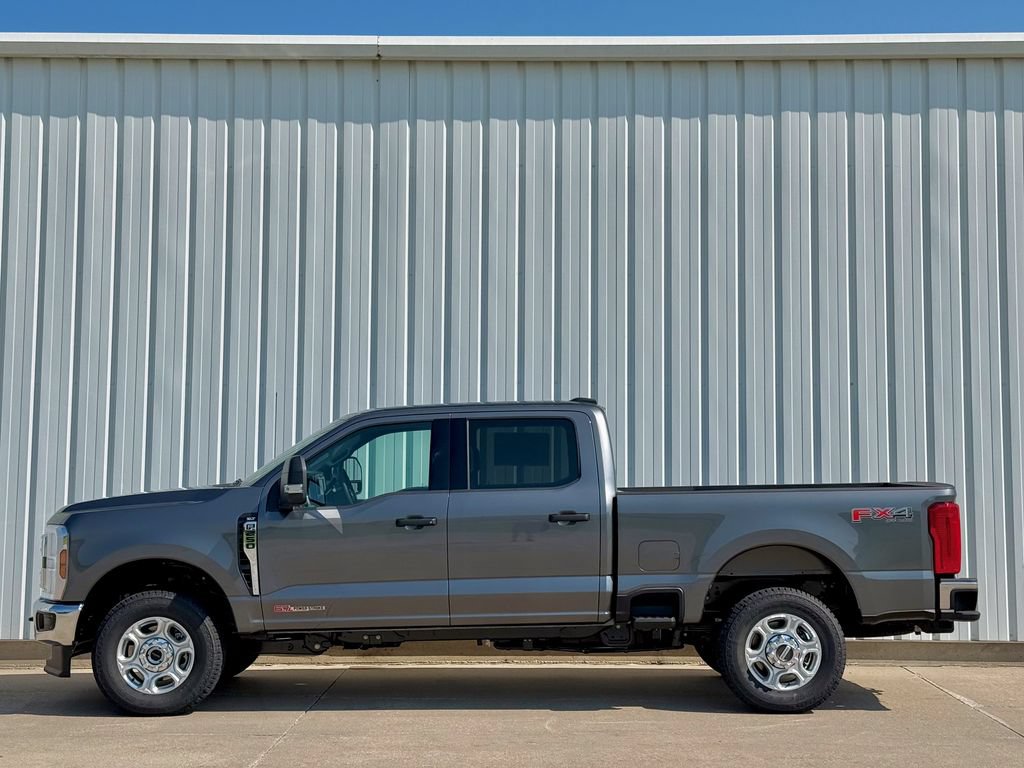 New 2026 Ford F250 XLT AWD/4WD image 3