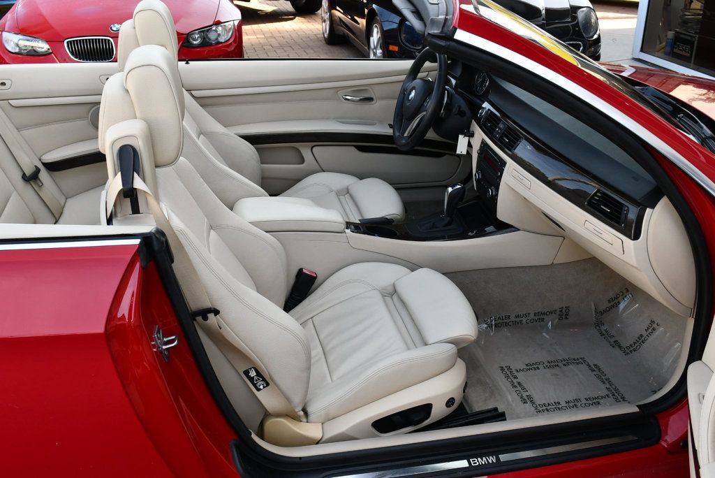 Used 2011 BMW 328i Convertible image 60