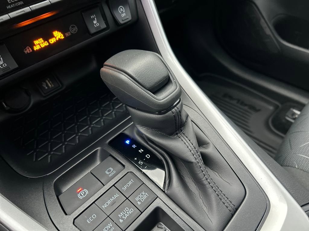 New 2025 Toyota RAV4 XLE image 16