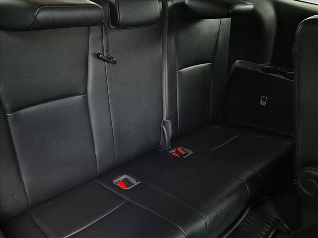 Used 2020 Toyota Highlander Limited FWD image 20