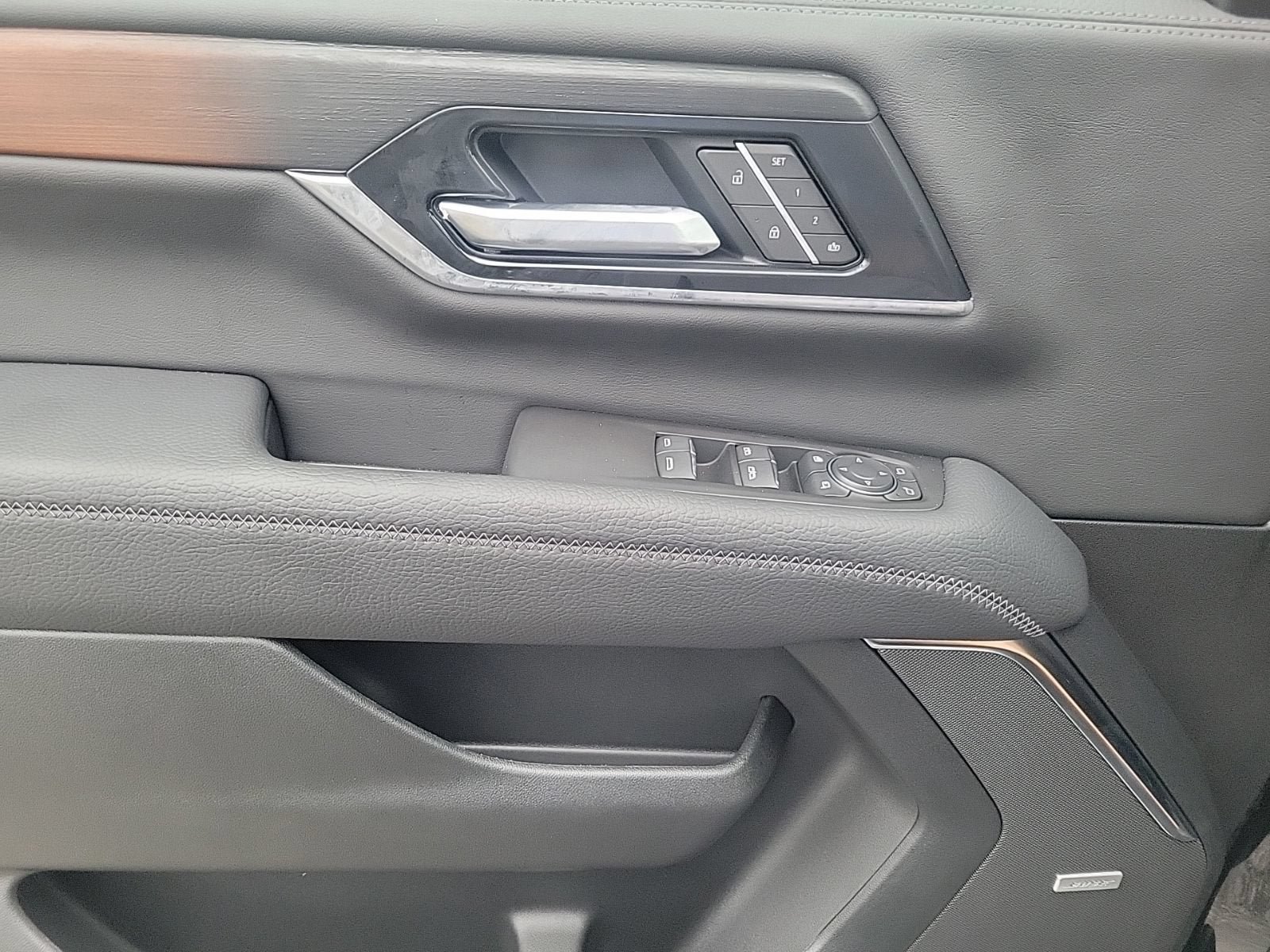 New 2026 GMC Yukon XL Denali RWD image 17