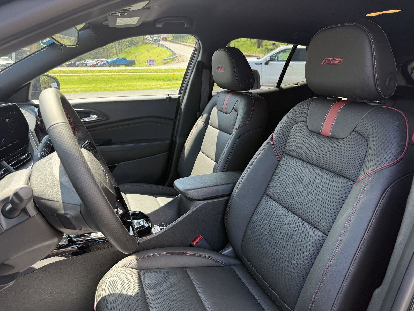 New 2025 Chevrolet Trax RS w/ Driver Confidence Package FWD image 10