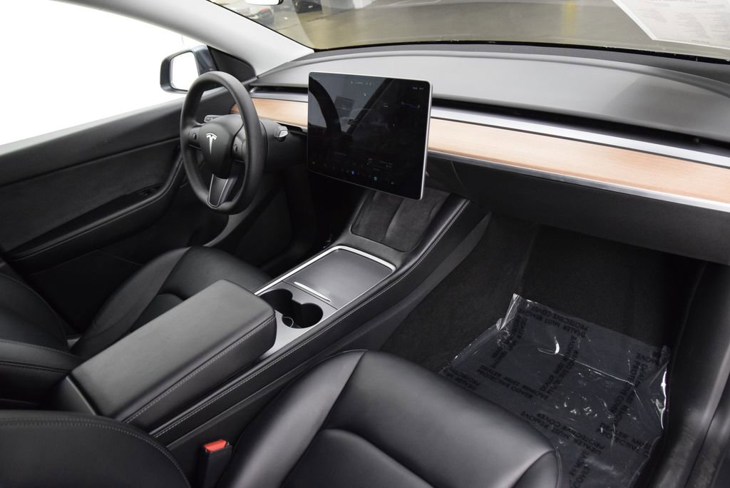 Used 2022 Tesla Model Y Performance image 15