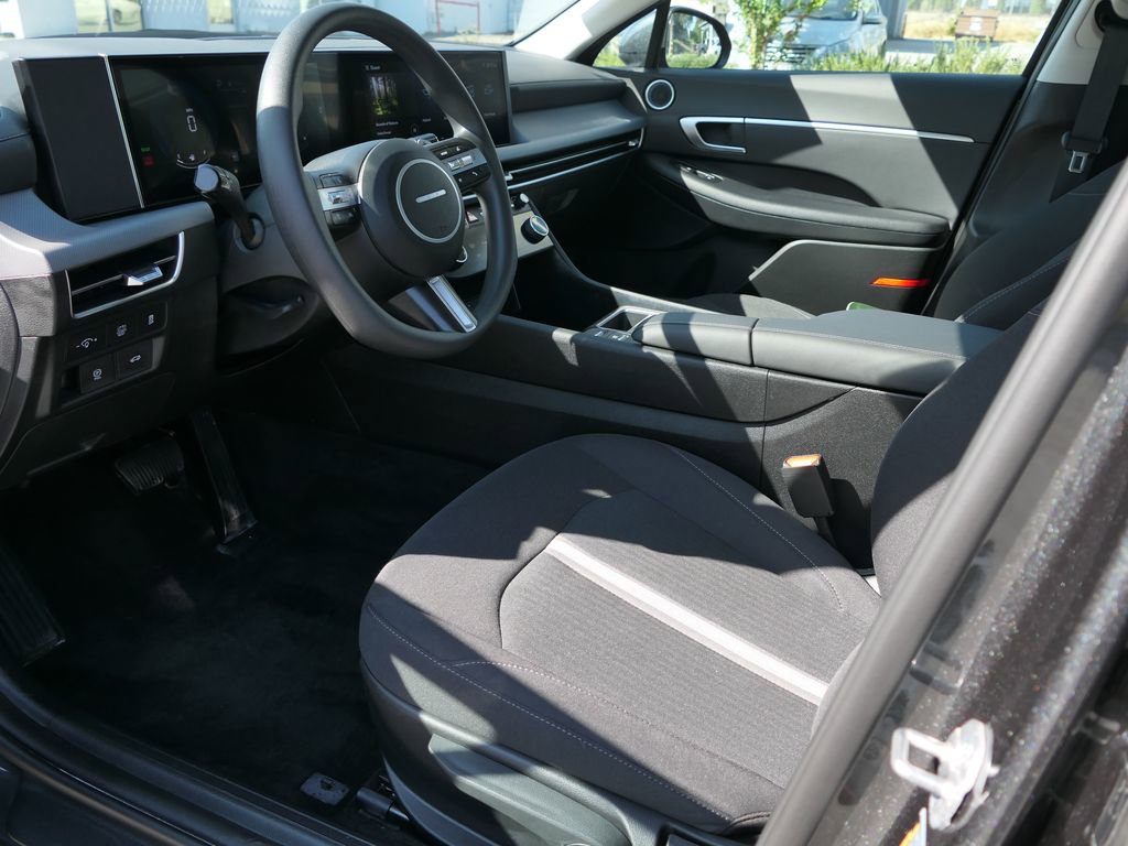 Certified 2026 Hyundai Sonata Blue FWD image 12