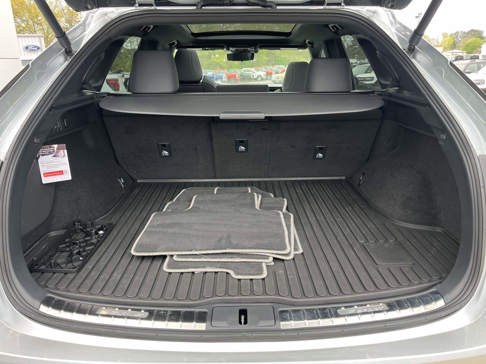 Used 2025 Lexus RX 500h F Sport w/ Convenience Package image 10