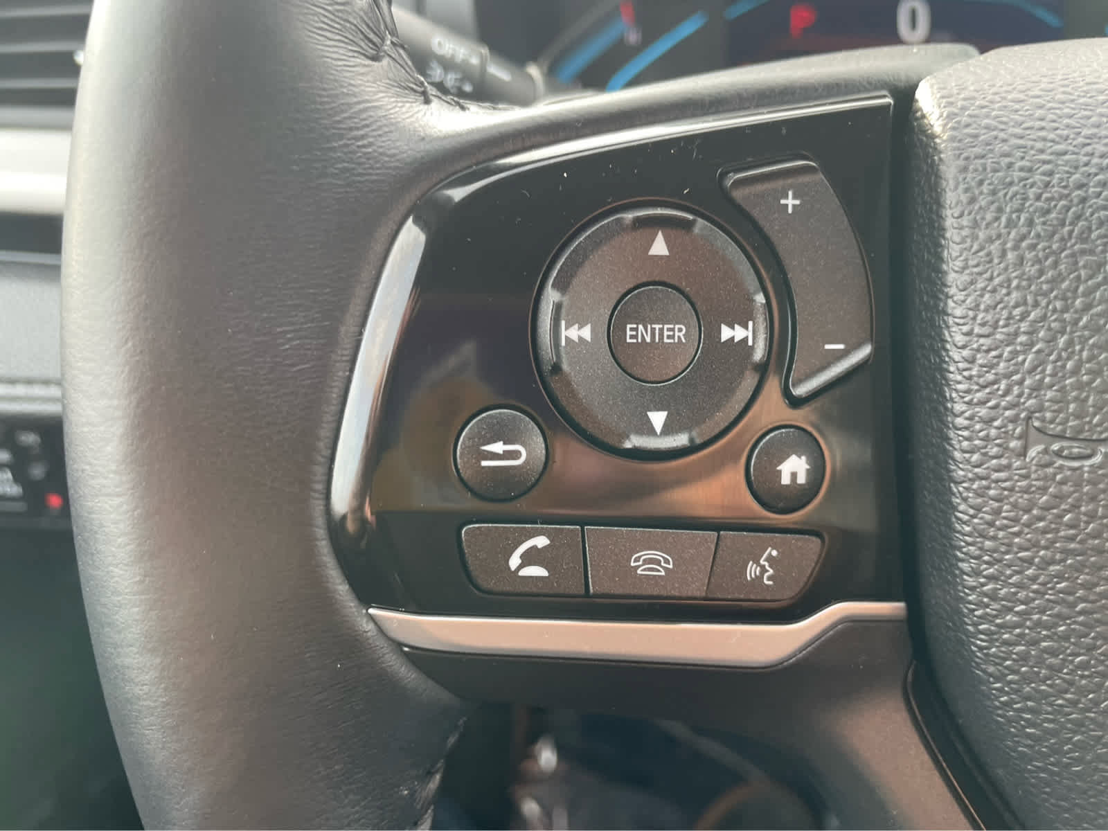 Used 2024 Honda Odyssey Touring image 16