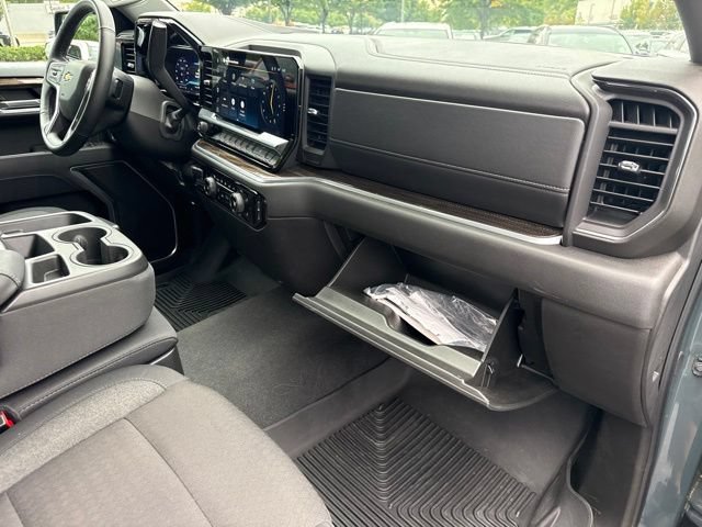 Used 2025 Chevrolet Silverado 1500 LT AWD/4WD image 26