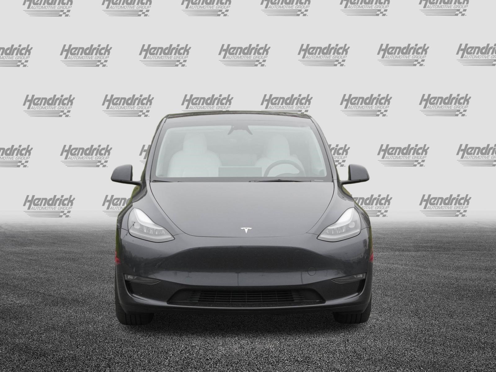 Used 2024 Tesla Model Y Performance image 3