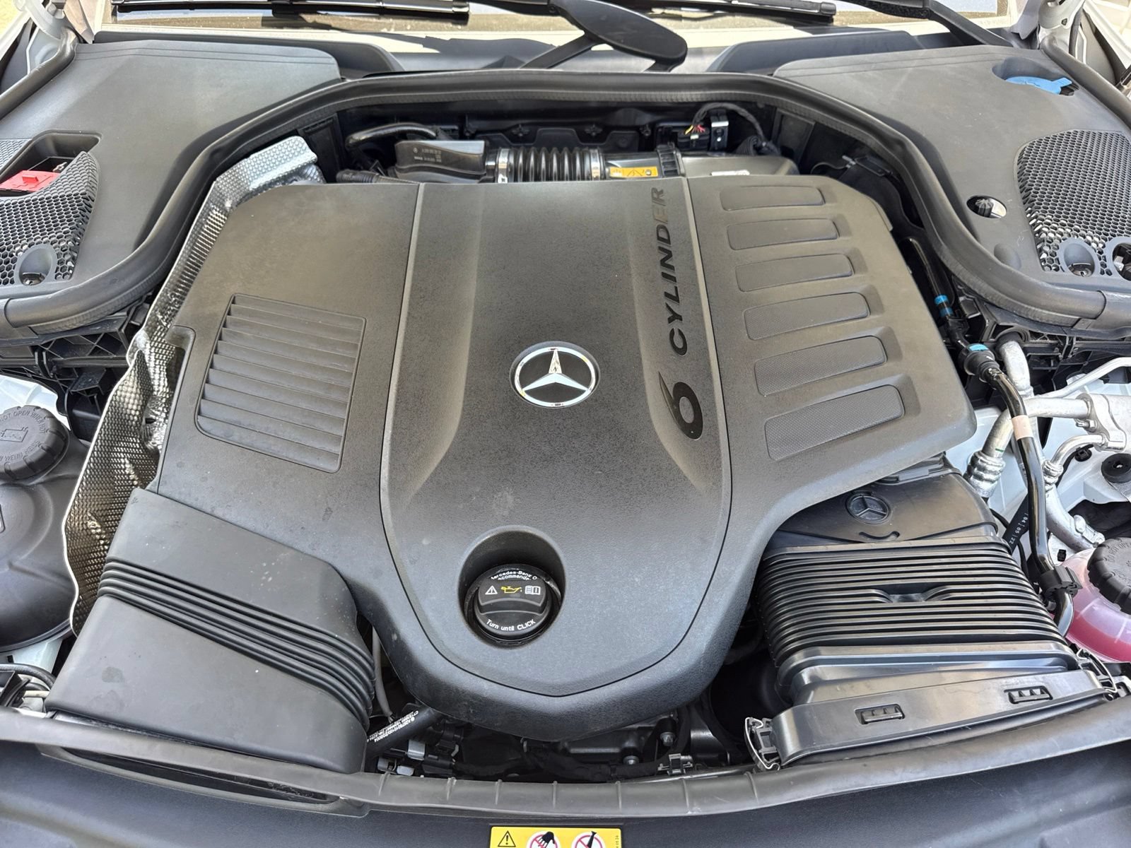 Used 2023 Mercedes-Benz E 450 Cabriolet image 40