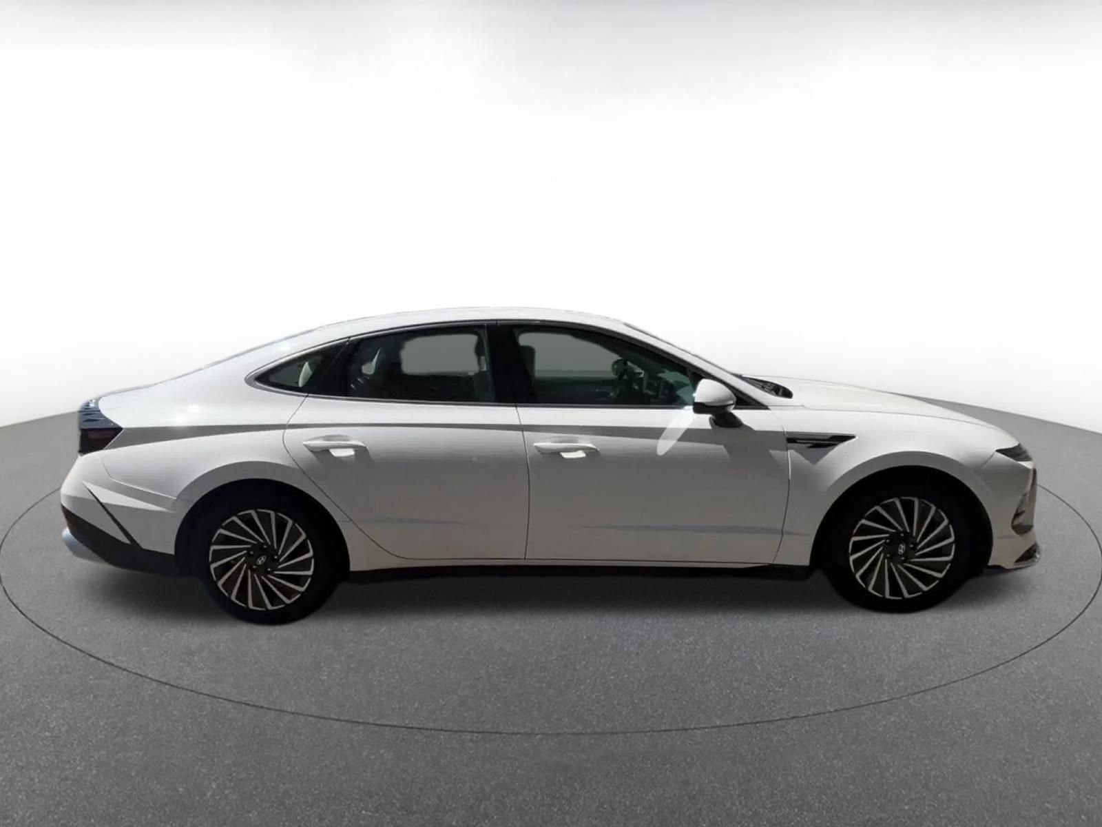 Used 2024 Hyundai Sonata SEL image 16