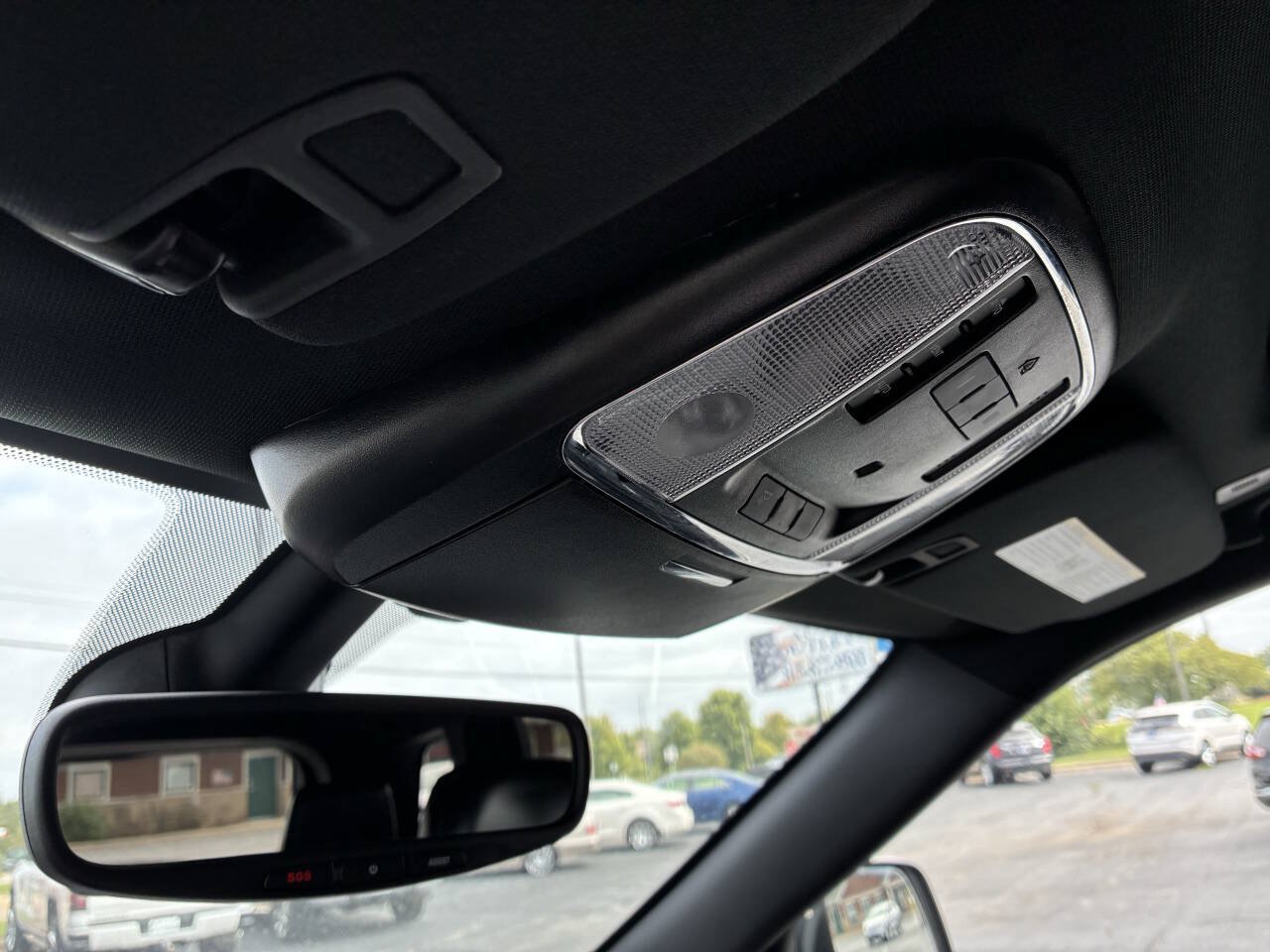 Used 2019 Jeep Grand Cherokee Limited AWD/4WD image 16