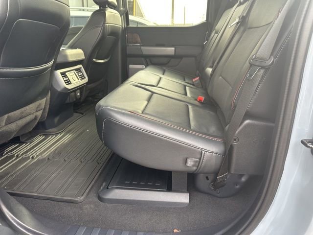 Used 2024 Ford F250 Lariat w/ Lariat Ultimate Package image 7
