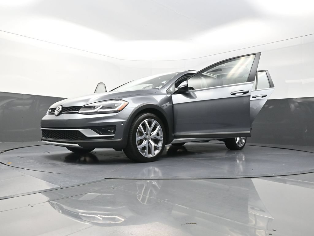 Used 2018 Volkswagen Golf Alltrack SEL AWD/4WD image 34