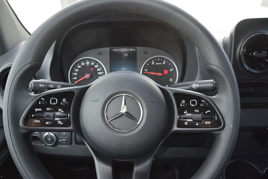 Used 2024 Mercedes-Benz Sprinter 2500 image 23