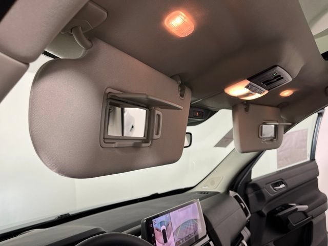 New 2026 Nissan Pathfinder Platinum FWD image 37